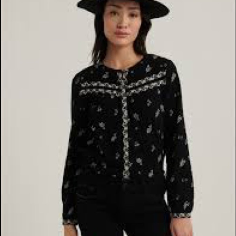 Lucky Brand Long Sleeve Embroidered Button down blouse size XS.
